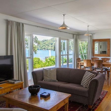 Russell Boathouse Villa Eksteriør bilde